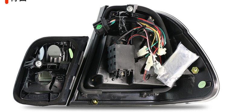 Conjunto de Lanternas Traseiras LED BMW Série 3 E46 (2001-2004)