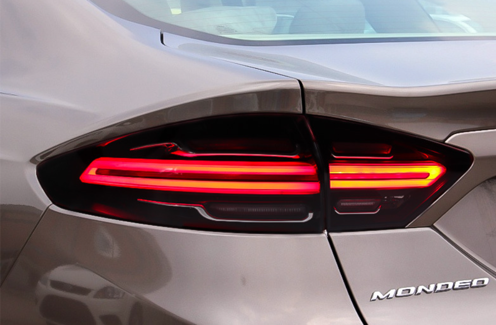 Lanterna Traseira Altezza LED para Ford Fusion 2013-2016
