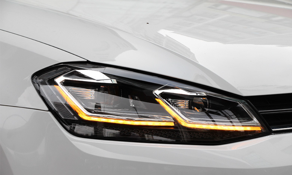 Conjunto de Faróis LED para Volkswagen Golf 7 / 7.5 (2013-2017)