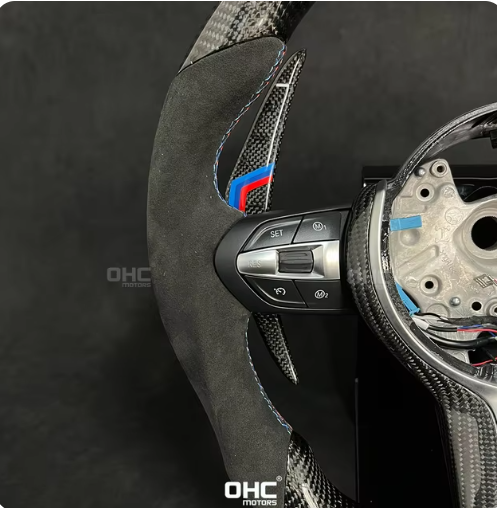 Volante LED de Fibra de Carbono para BMW – Performance e Estilo