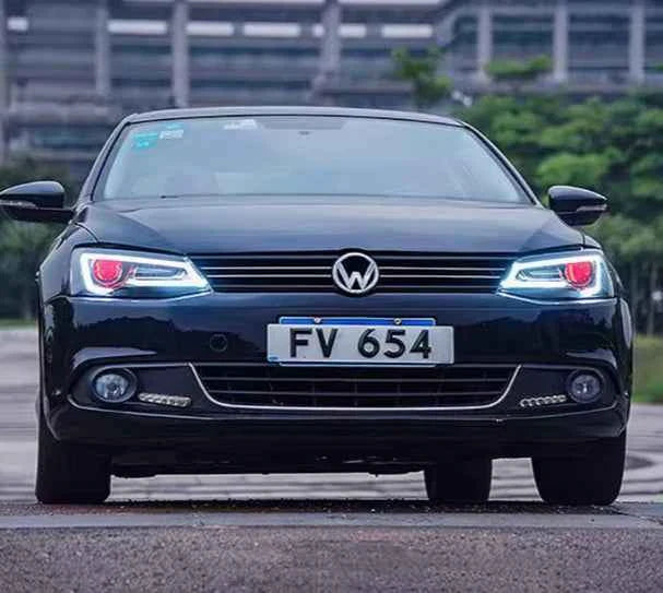 Farol Jetta DRL com Seta Sequencial - Visual Premium e Iluminação| LED Line BR Parts